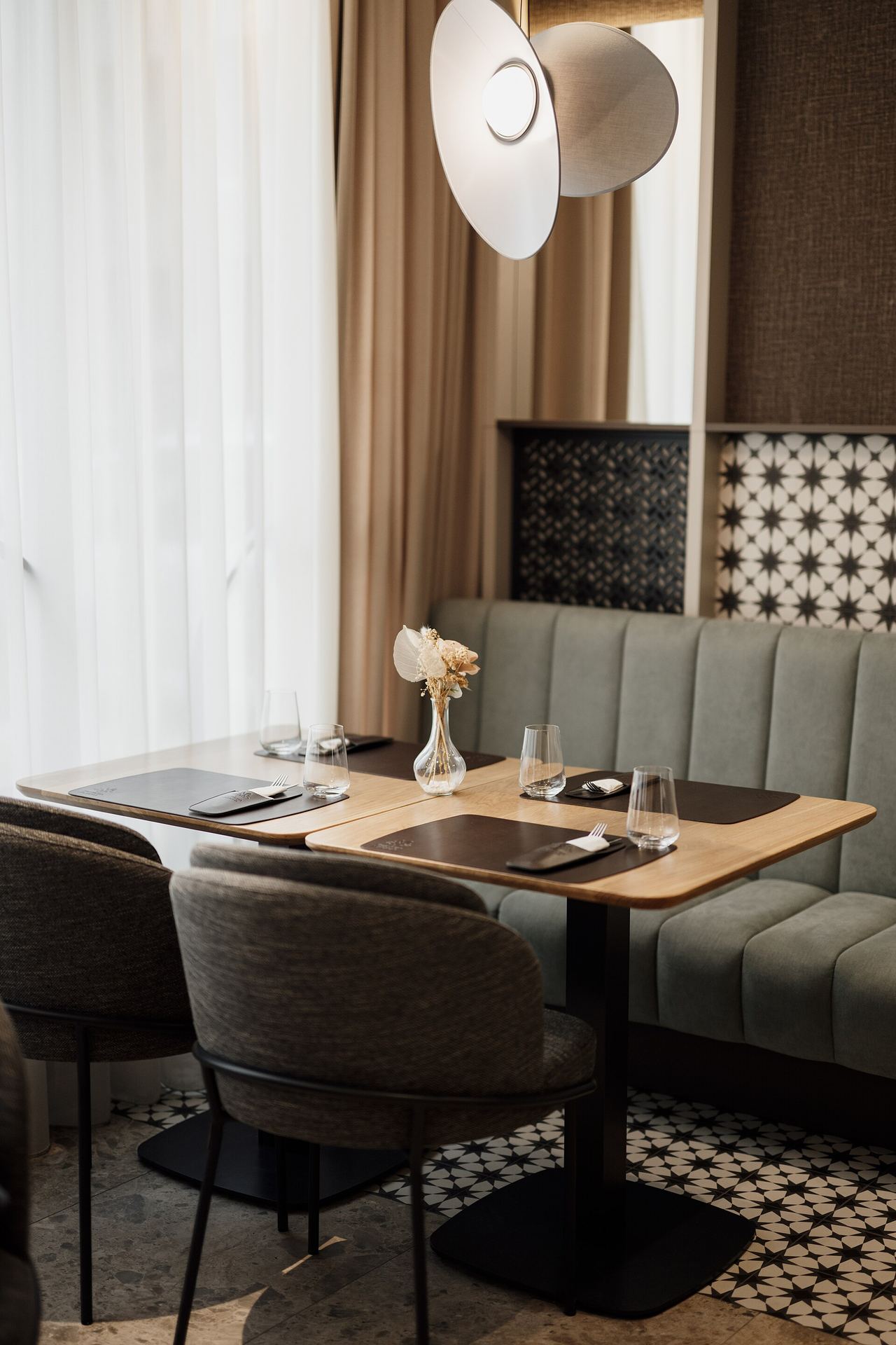 Table set in the Ship on Shore dining room